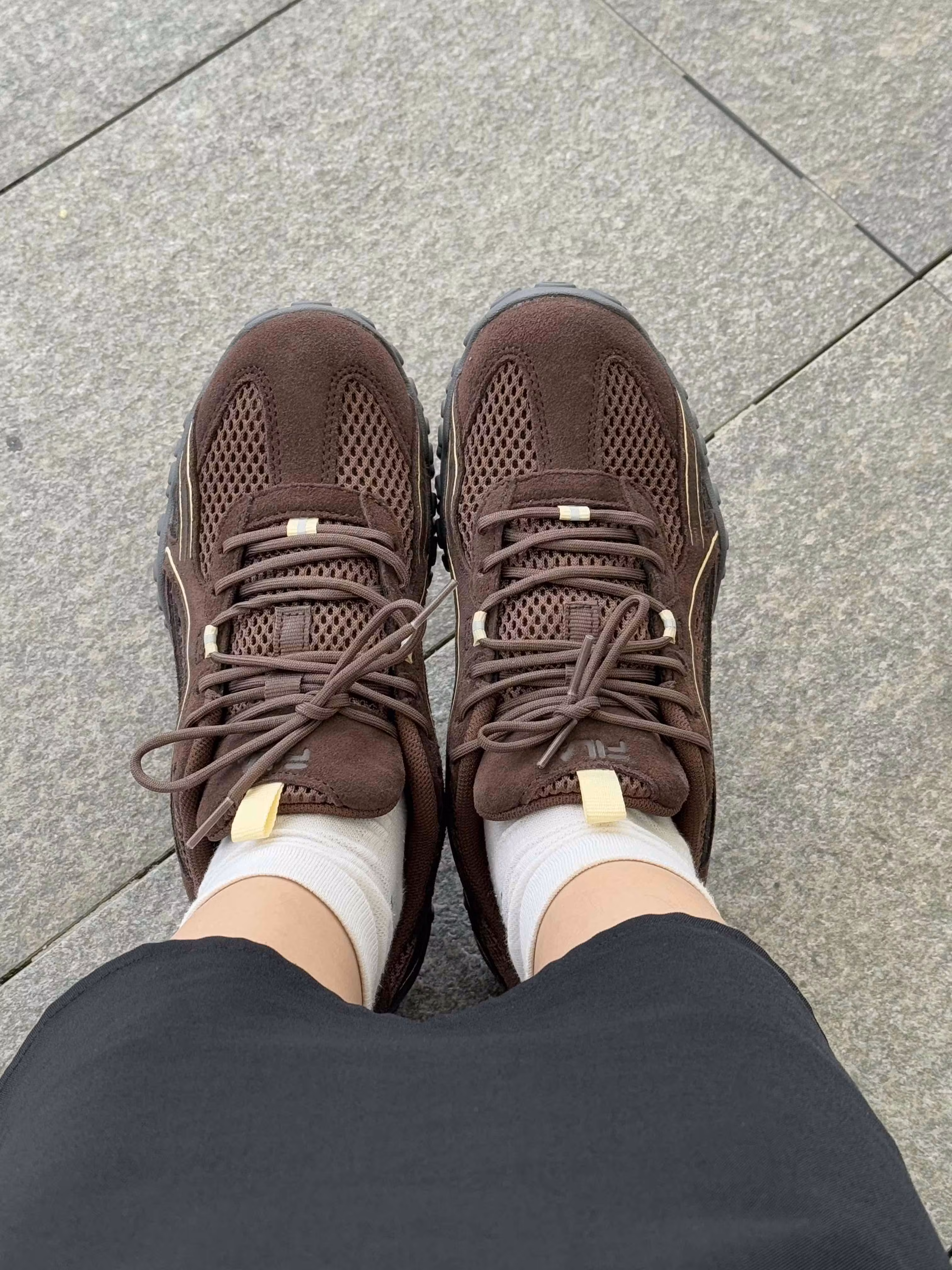 (Women) Han So Hee Worn Fila Shoes Escaper Choco Brown/Brown/Brown 11001XM02361H200 (Women) Han So Hee Worn Fila Shoes Escaper Choco Brown/Brown/Brown 11001XM02361H200
